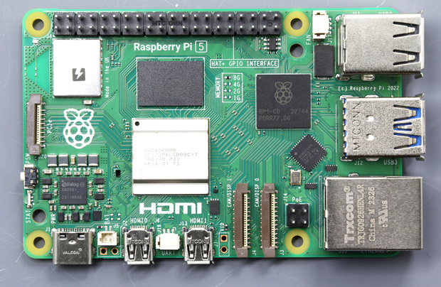 Raspberry Pi 5上部基板
