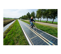 太陽光発電舗装で再生可能エネルギーを——オランダのサイクリングロードでプロジェクトがスタート