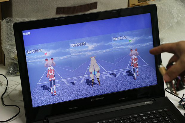 Unityで作成したゲーム画面。プレイヤーそれぞれのキャラクターがスタートラインに並ぶ。