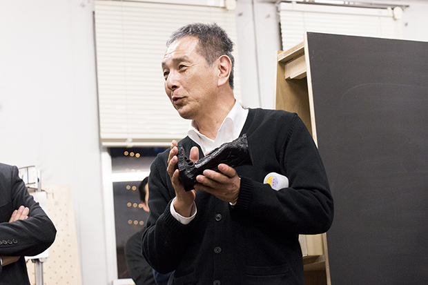 ファブラボ関内ディレクターの増田恒夫さん。増田さんのような第一線のエンジニアから学ぶことは、学生にとって非常に大きな意味を持つという。