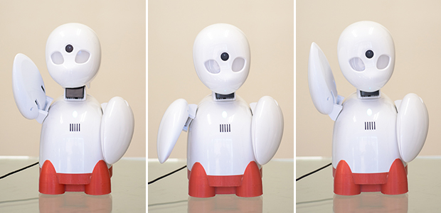 吉藤氏はOriHimeに表情を付けるため、演劇やパントマイムなども学んでいる。ロボット作りには物理学などを学ぶだけでなく、体の動きが人からどう認識されるのかを体感することも大切だという。