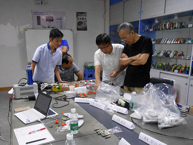 永岡氏の量産試作は中国へと持ち込まれ、最終製品となった。