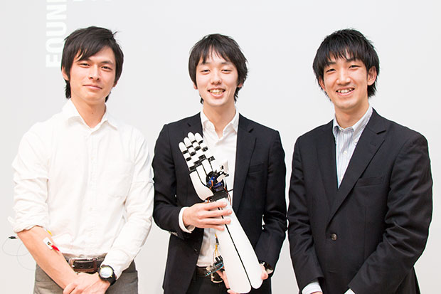 ジェームズ ダイソン アワード 2013」2位入賞のhandie表彰 | fabcross