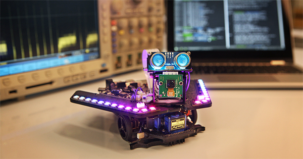 Raspberry PiとArduinoで動作——プログラム言語学習用ロボット「Spirit