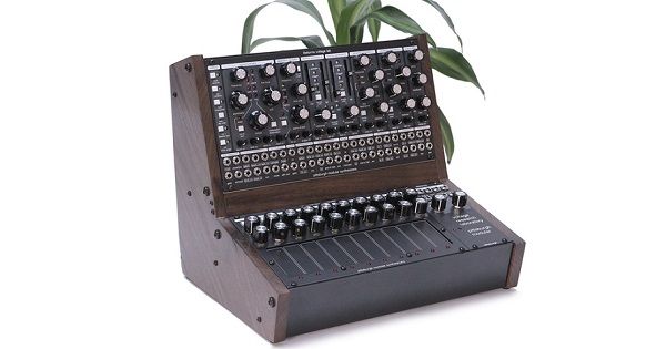 実験的なナチュラルサウンドを——ユーロラックモジュラーシンセサイザー「Organic Modular Synthesizer」 | fabcross