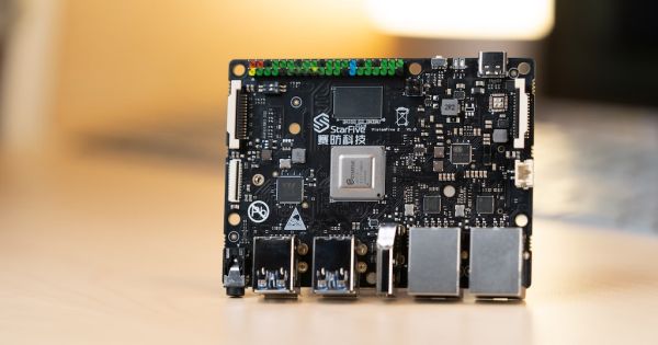 1万円以下で入手可能——4コア64ビットSoC搭載のRISC-V開発ボード