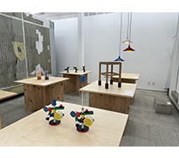 新工芸舎の個展が東京で開催——レトロと新しさが交差する新作群の展示