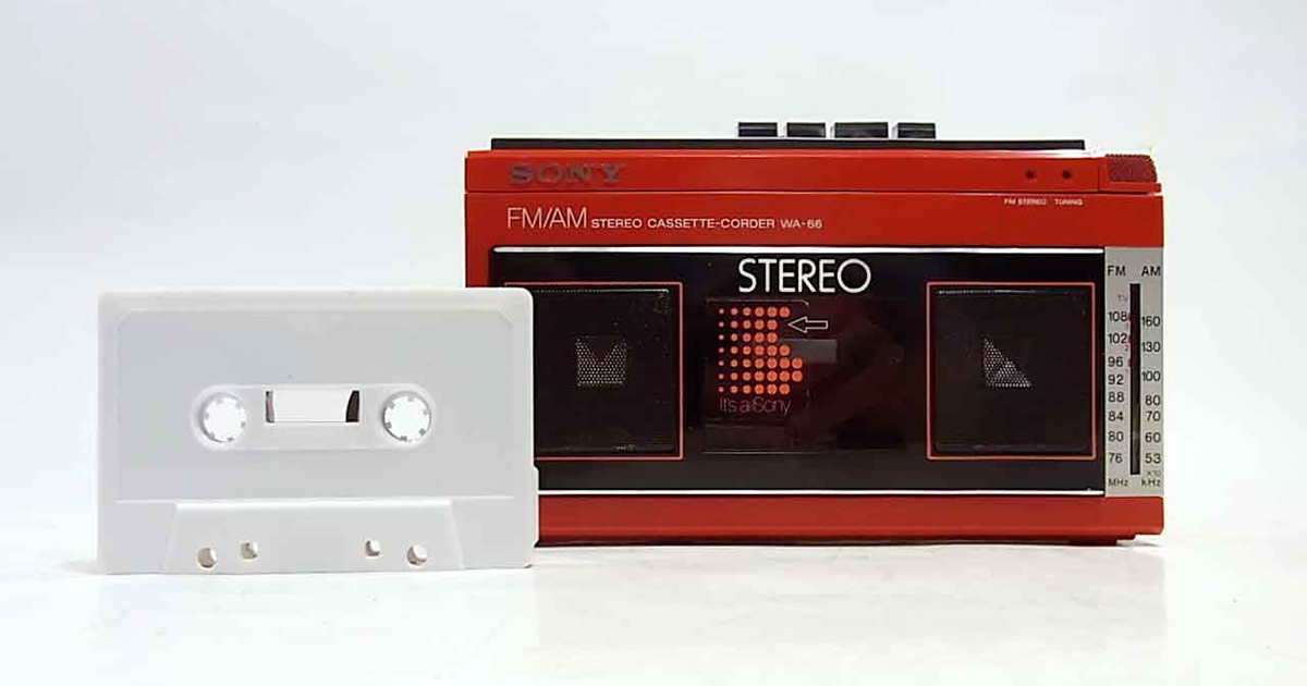 80年代のソニーイズムを形にした極小ステレオラジカセ「SONY STEREO CASSETTE-CORDER WA-66」 | fabcross