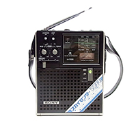 ラジオをレシーバーに変えた電波ハンティングの名機「SONY FM/MW/SW 3BAND RECEIVER ICF-5500 Skysensor」