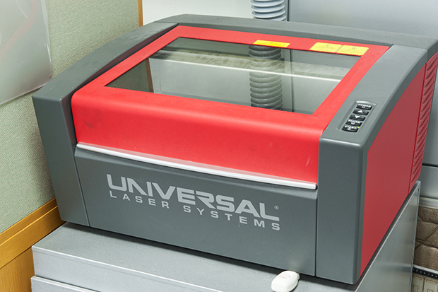 レーザー加工機：「Universal Laser Systems VLS2.30」