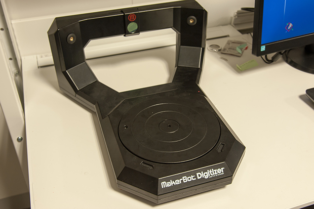 3Dスキャナ：「MakerBot Digitizer」
