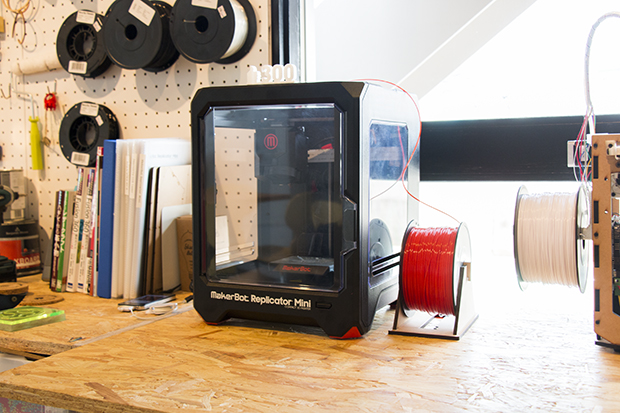 3Dプリンタ：「MakerBot Replicator Mini」