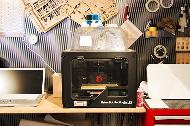 3Dプリンタ：「MakerBot Replicator 2X」