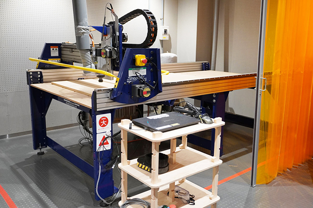 木材用CNCミリングマシン：「ShopBot」