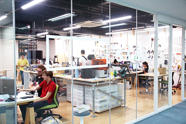 オフィス内にあるメイカースペース「Foo’s Lab」。社外からの利用も可能で、近隣の大学生が利用することもあるという。