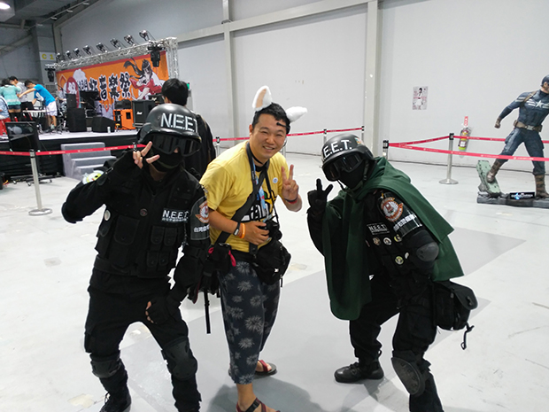 コミケやニコニコ超会議などでおなじみ、自宅警備隊NEETの台湾版の人たち。日本のコミケで見て始めたとのこと。