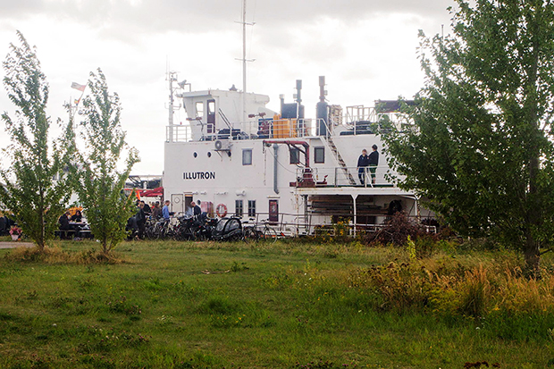 船舶を改造してMakerスペースにしてあるデンマークのIllutron。港に係留されている、浮かぶMakerスペースだ。